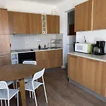 Sunny 1br Near Obor With Garden Patio And Workspace * Bucharest