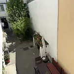 Sunny 1br Near Obor With Garden Patio And Workspace Apartment