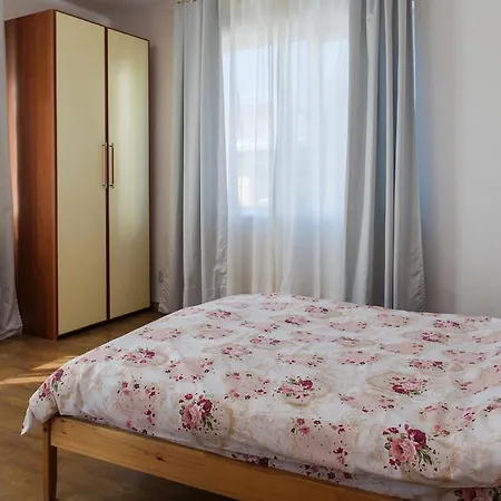 Apartament Sunny 1Br Near Obor With Garden Patio And Workspace Bucureşti